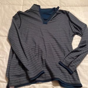 Eddie Bauer large 1/4 zip reversible shirt